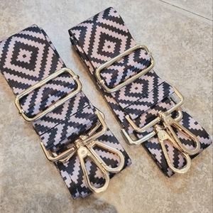 Tan and black adjustable bag strap